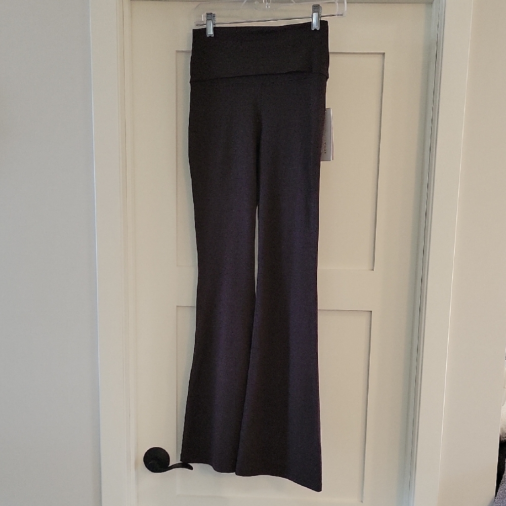 Yogalicious Pants S NWT